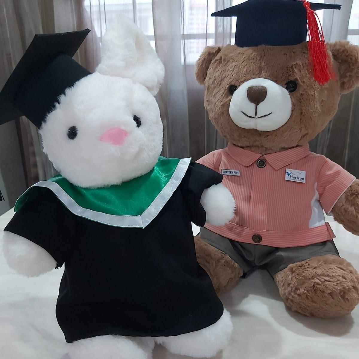 gấu tốt nghiệp